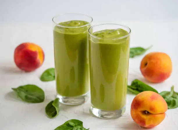 Peachy Green Smoothie
